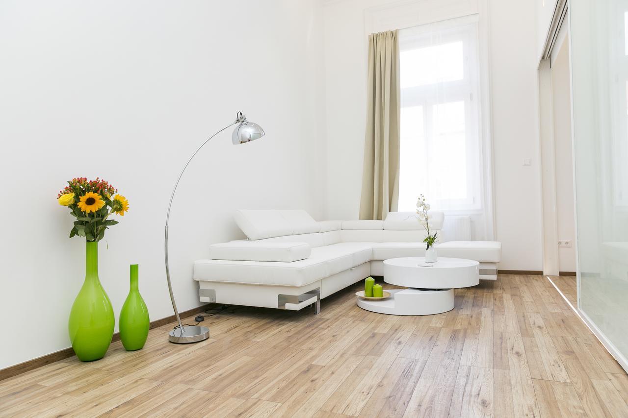 شقة Convenience & Chic By The Basilica بودابست المظهر الخارجي الصورة